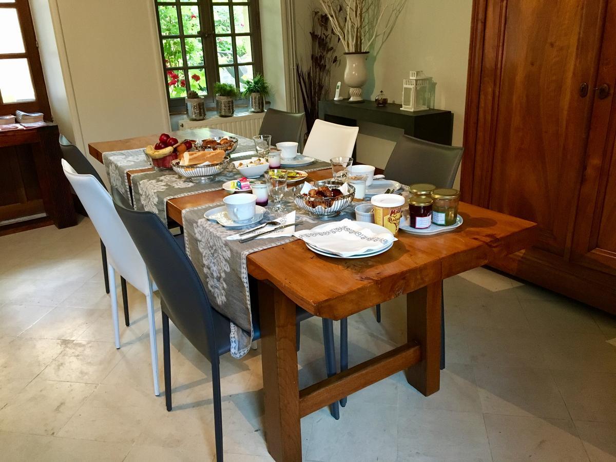 Manoir Sainte Victoire Couette-café *
