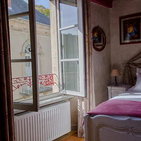 Manoir Sainte Victoire Bed & Breakfast Bayeux Exterior photo